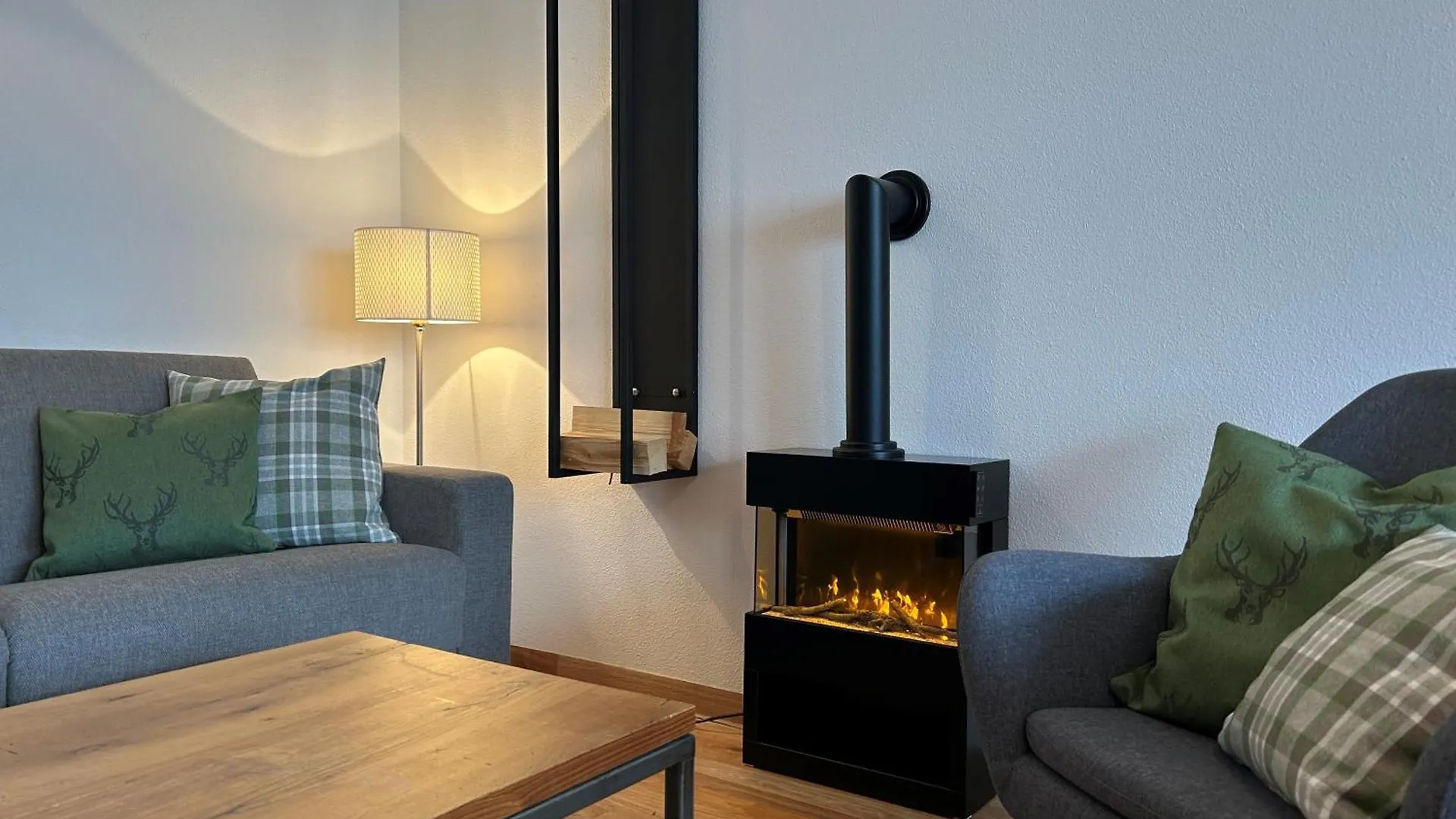 오버스트도르프 Hirschzauber A9 Montana Haus 아파트